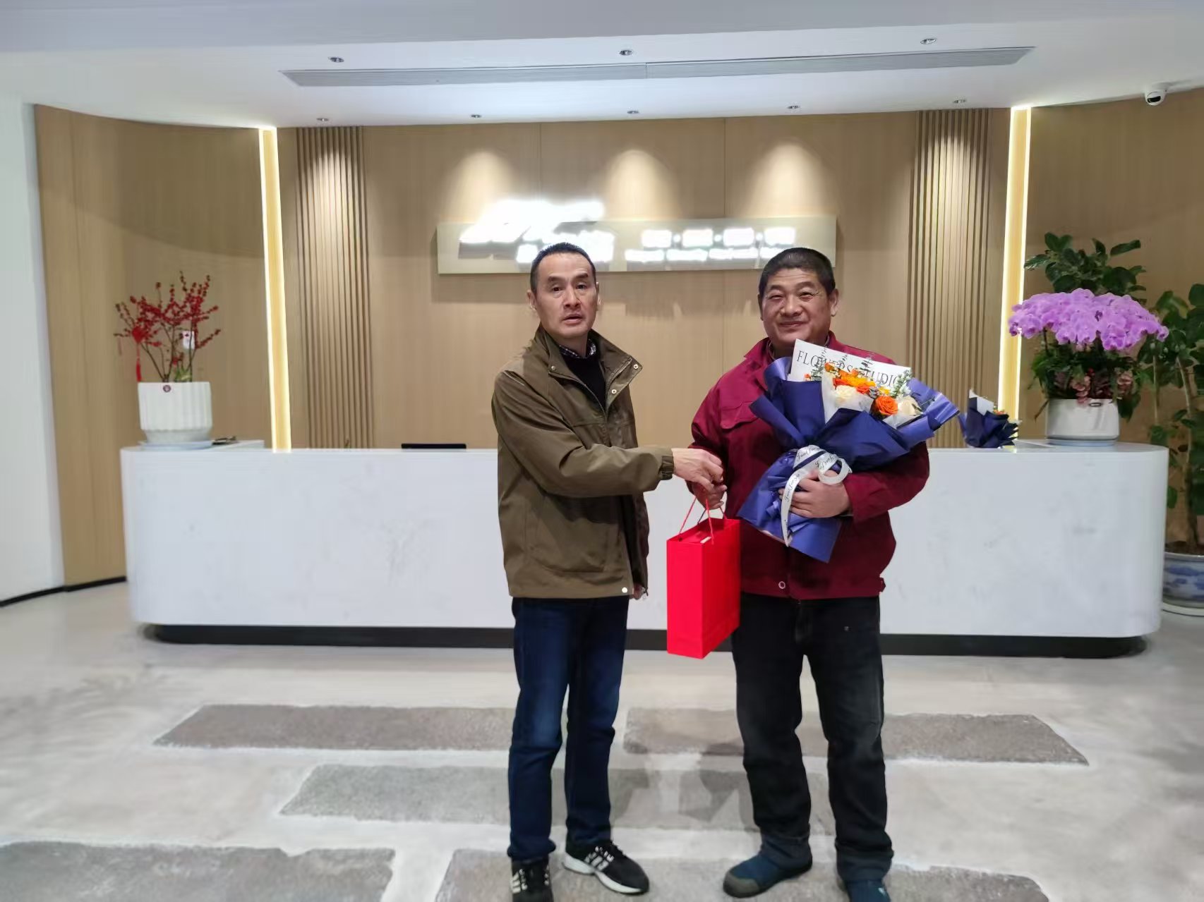 2025.3 退休人员荣休仪式照片.JPG